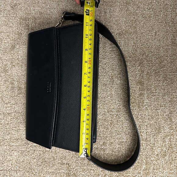 Freja Black Shoulder Bag - Picture 6 of 10